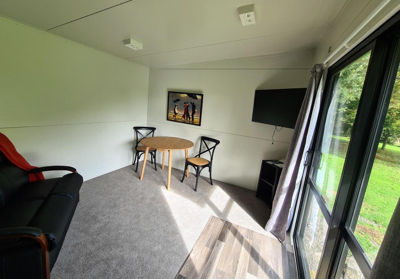Tiny Home @ Matai Huka Paraparaumu Kültér fotó